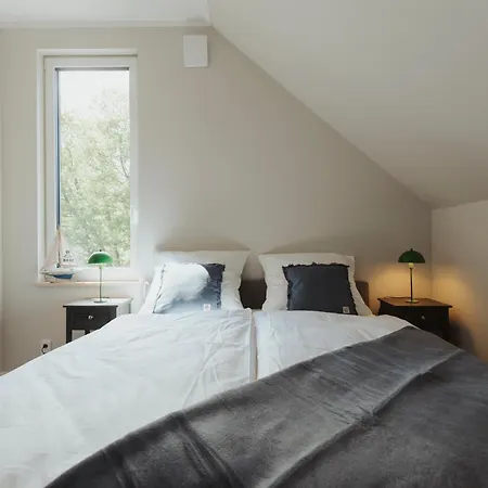 Neu Rügen Resørt Großzügige, Gemütliche Doppelhaushälfte Lasse Mit Terrasse Ferienhaus